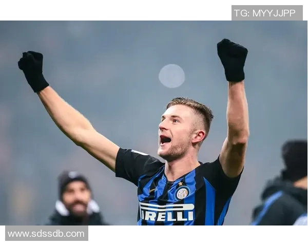 国米赛场突发小插曲裁判及时应对保持比赛秩序分析 国米赛场突发小插曲裁判及时应对保持比赛秩序分析